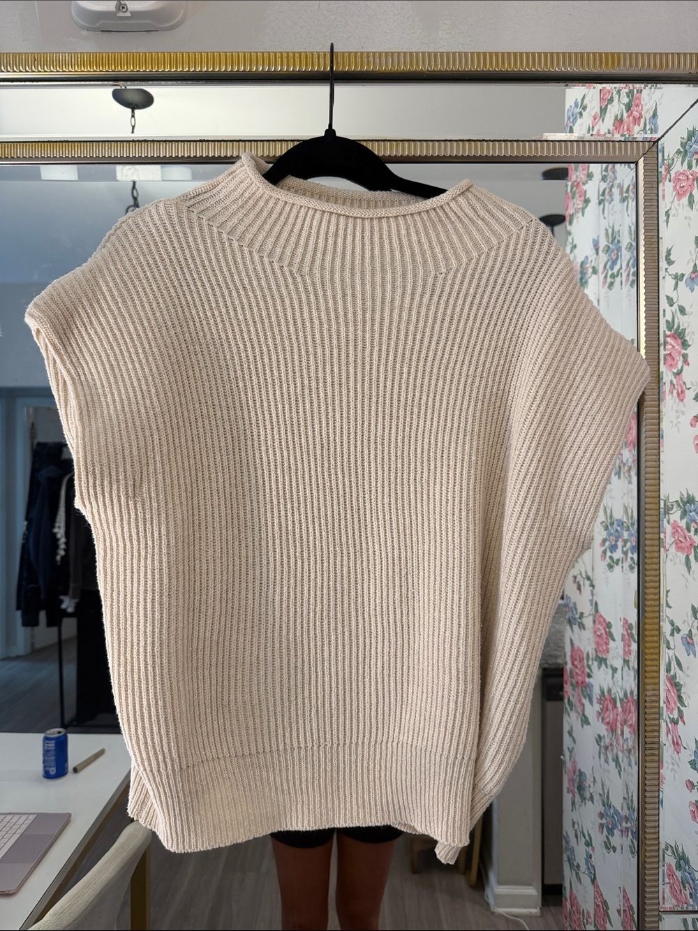 vestique Cream Ribbed Short-Sleeve Sweater